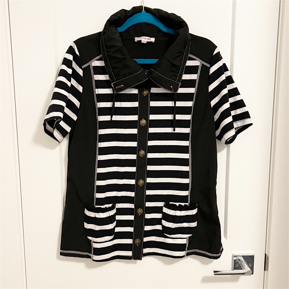 Cute black and white button down